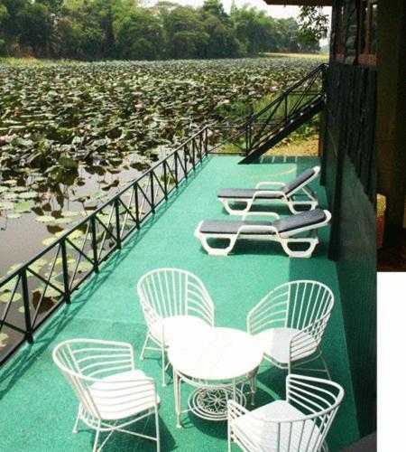 Water Land Golf Resort & Spa Phitsanulok Phòng bức ảnh